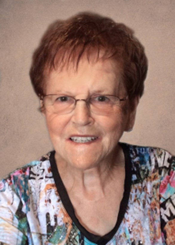 Mme Marguerite Savard