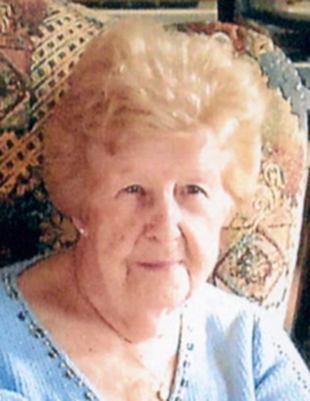 Mme Bella Bolduc