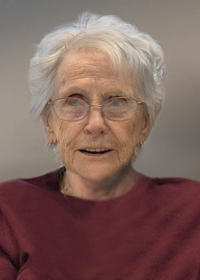 Photo Mme Madeleine St-Pierre