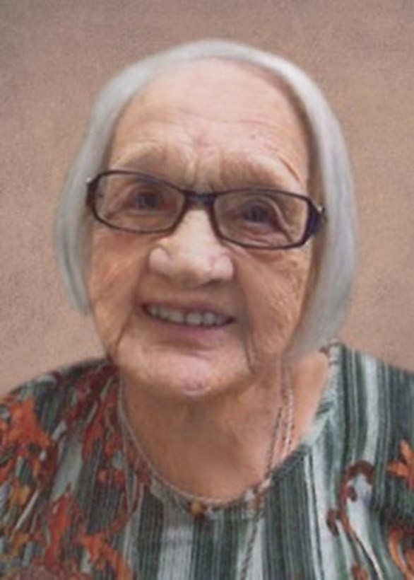 Mme Madeleine Lacasse