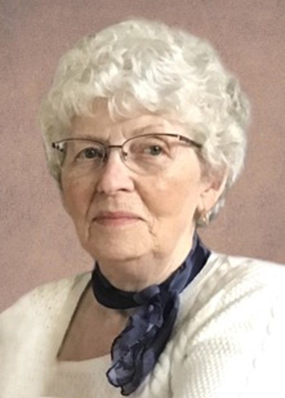 Mme Aline Bacon